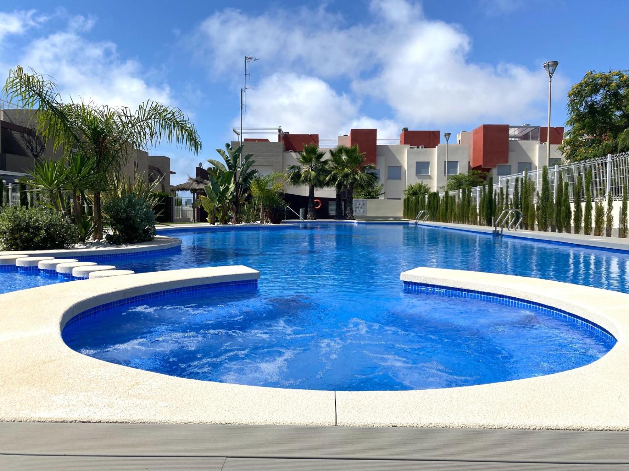 Magnifico Apartamento De Planta Alta La Isla Torrevieja Dış mekan fotoğraf