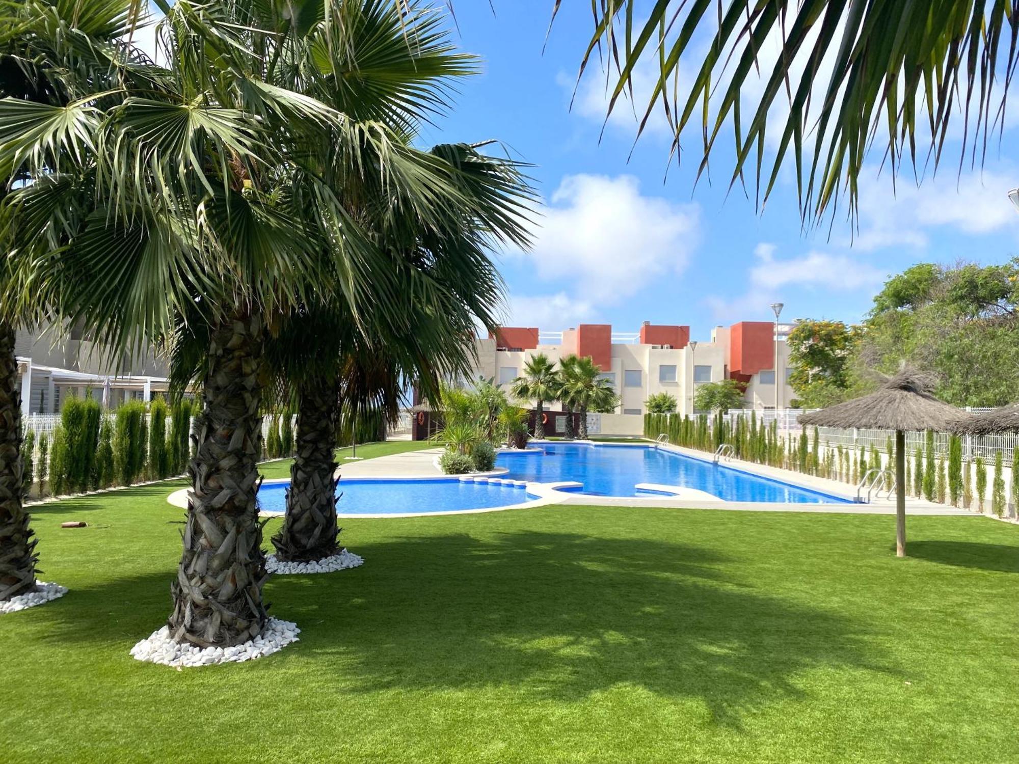 Magnifico Apartamento De Planta Alta La Isla Torrevieja Dış mekan fotoğraf