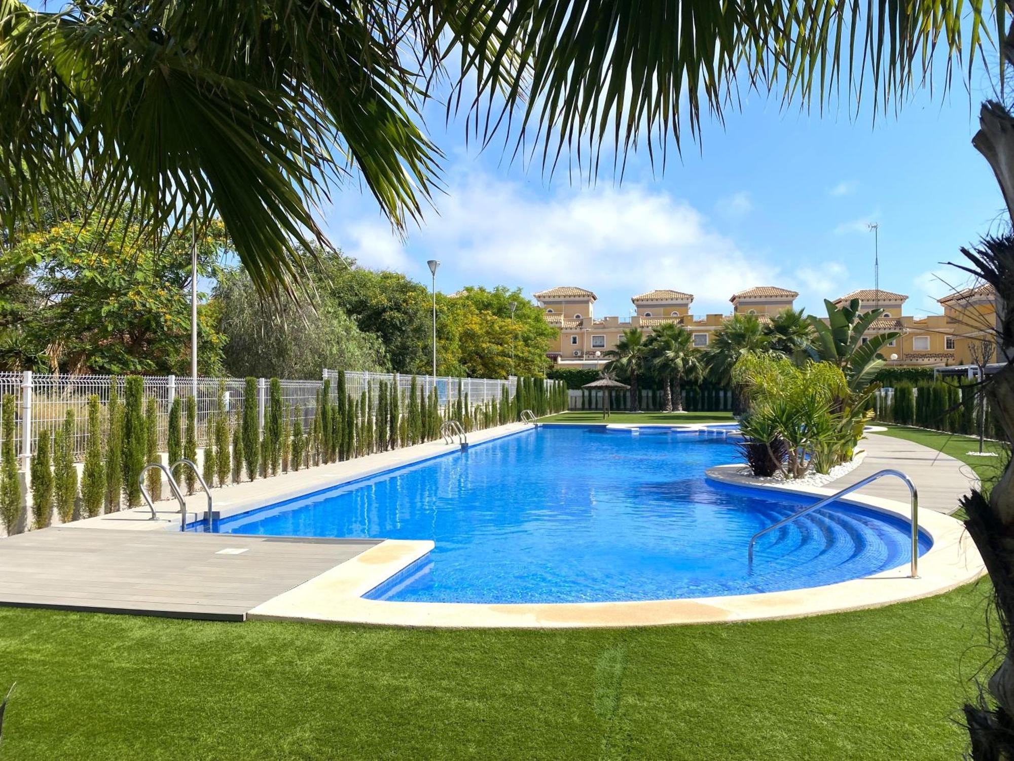 Magnifico Apartamento De Planta Alta La Isla Torrevieja Dış mekan fotoğraf